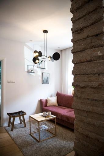 Pink Rabbit Apart Gdansk Luaran gambar